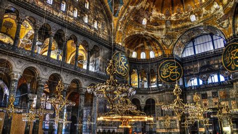  Aya Sofya: Kiệt tác kiến trúc Byzantine và thánh địa lịch sử!