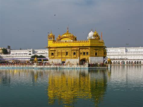  Chùa Golden Temple Amritsar - Một Biểu Tượng Vẻ Đẹp Thiêng Liêng và Kiến Trúc Hoành Tráng!