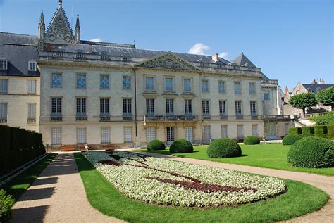  Musée des Beaux-Arts de Tours: Nơi Gặp Gỡ Lịch Sử và Nghệ Thuật